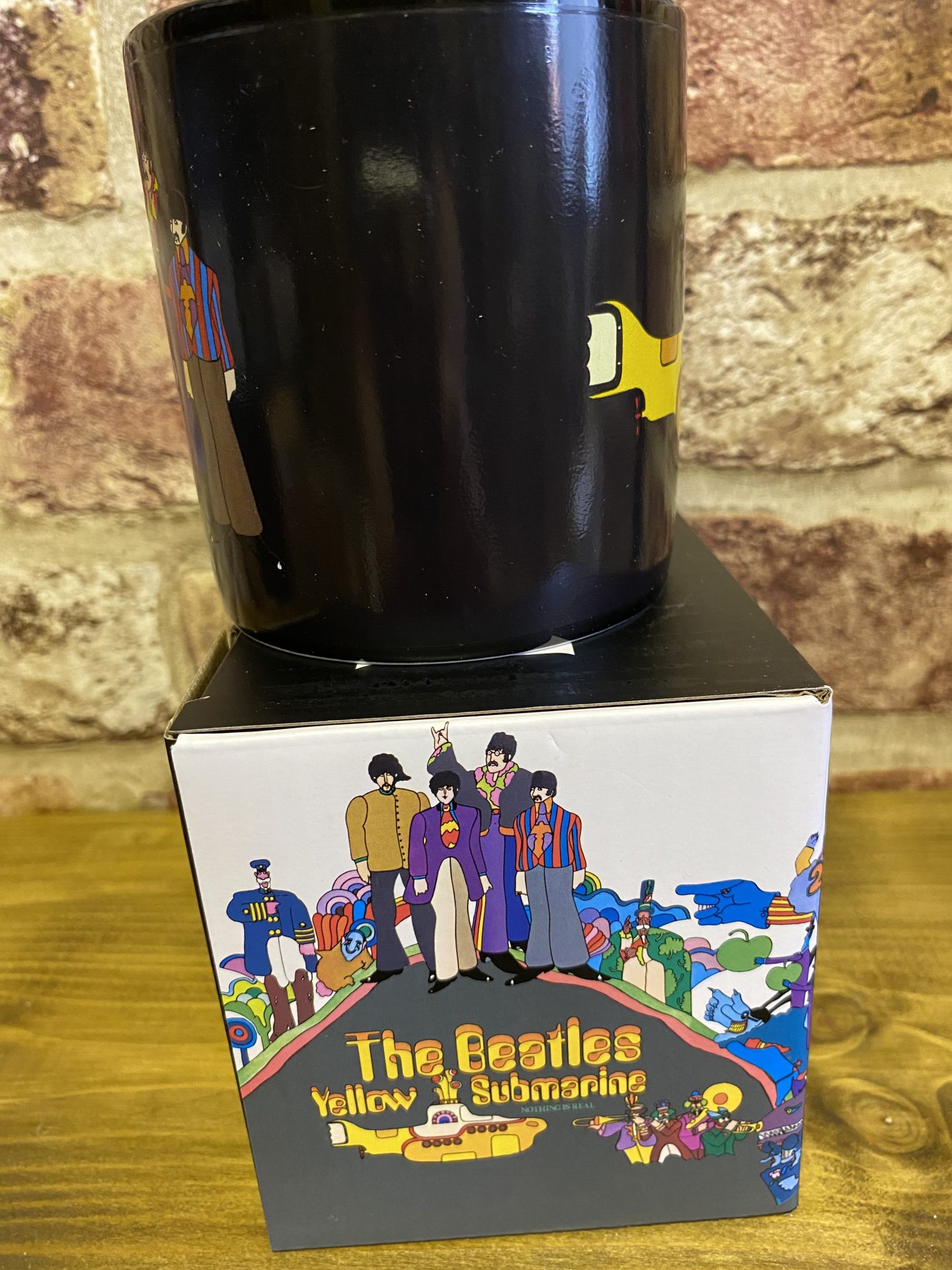 The Beatles Heat Changing Mug Yellow Submarine - Image 4