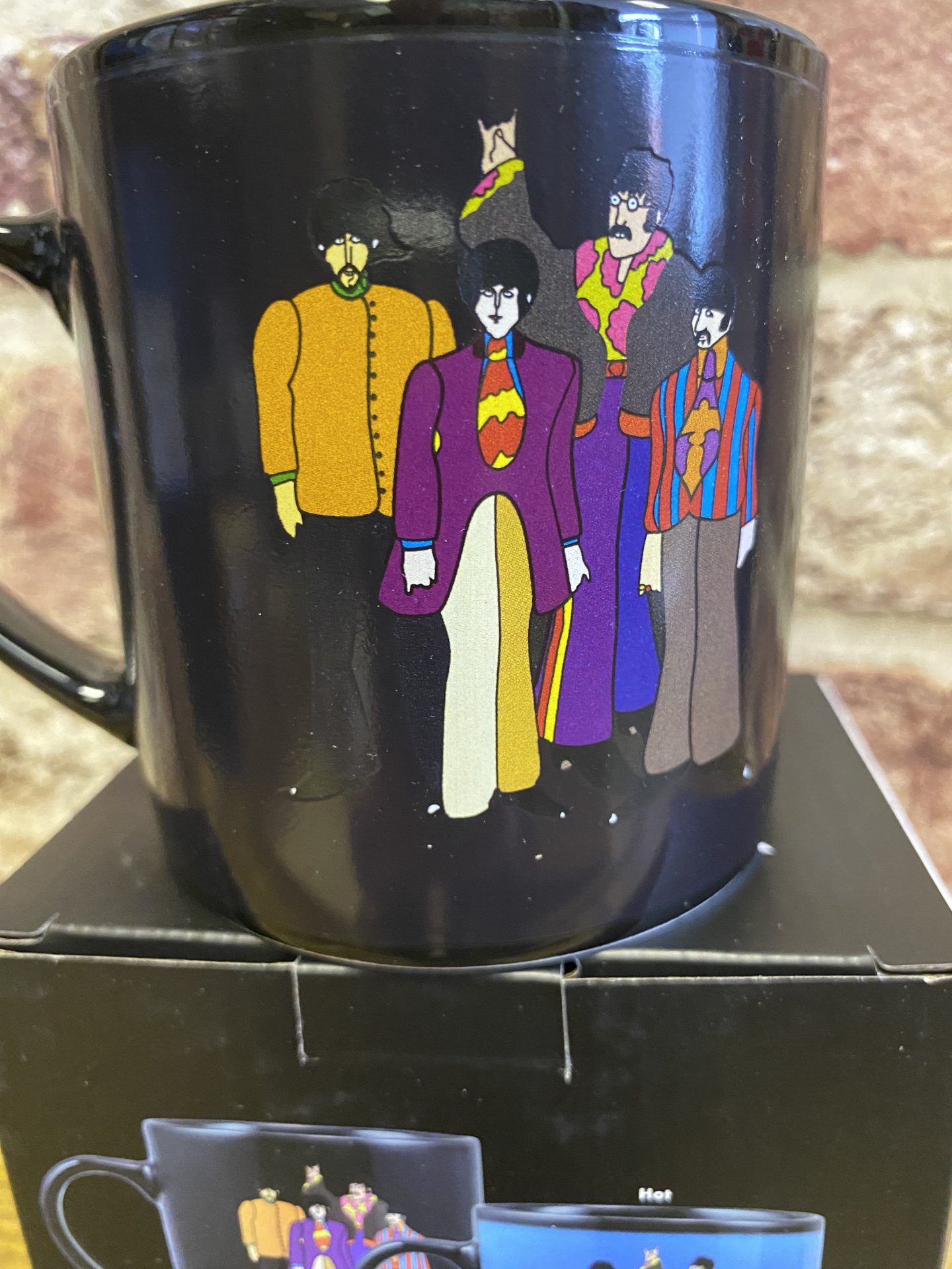 The Beatles Heat Changing Mug Yellow Submarine - Image 3