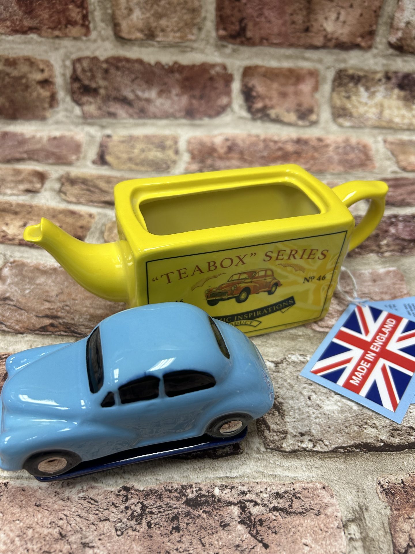 Teabox Morris Minor Blue One Cup Teapot - Image 2