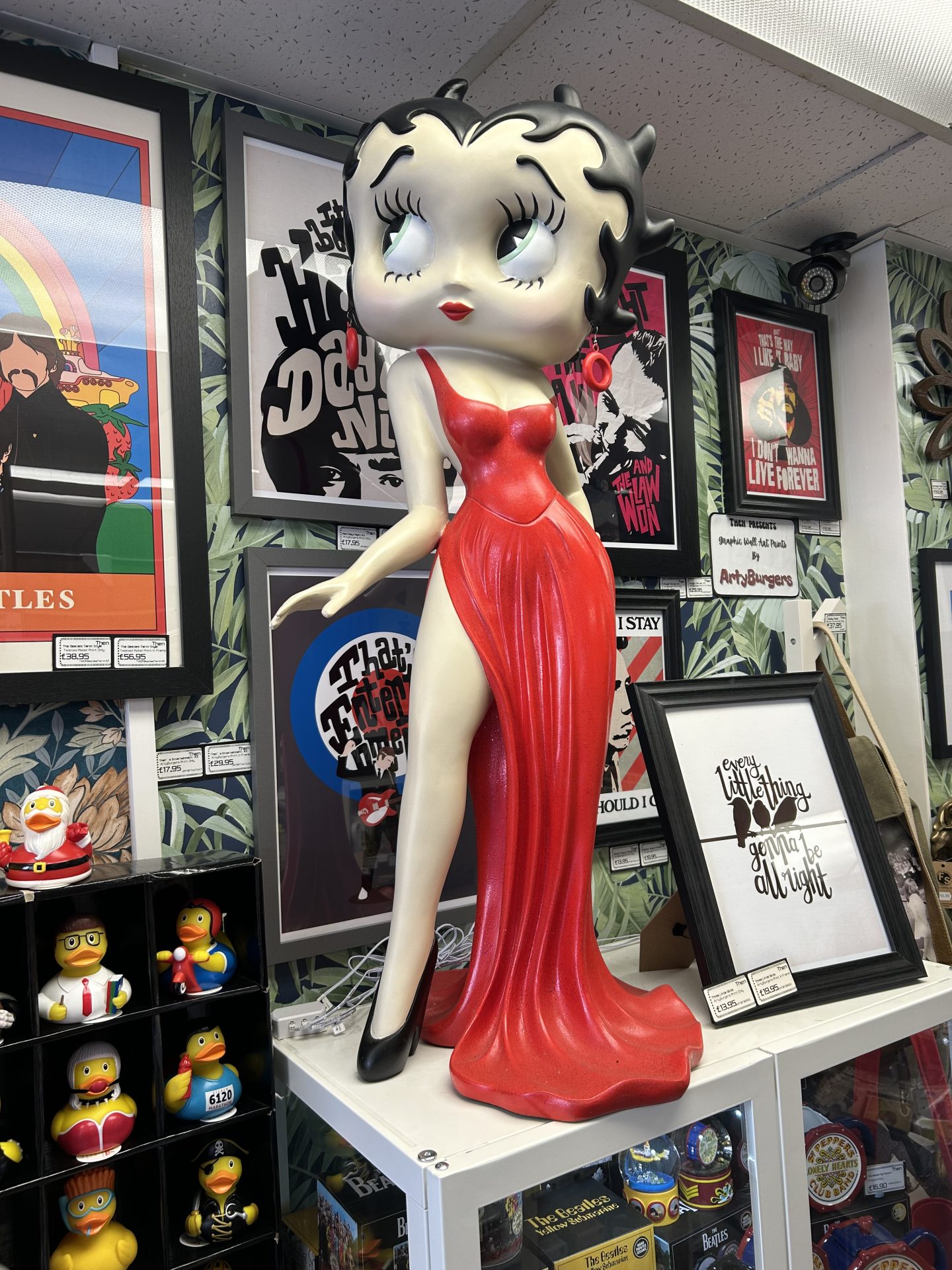 Betty Boop Red Dress Display size figure 3ft (95cm) – Then, quirky