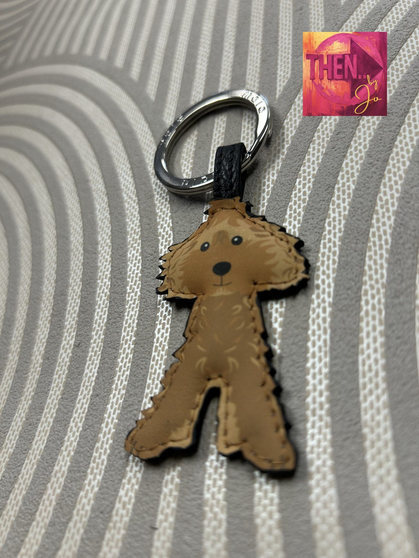 Bertie Tan Dog Leather Keyring - Image 2