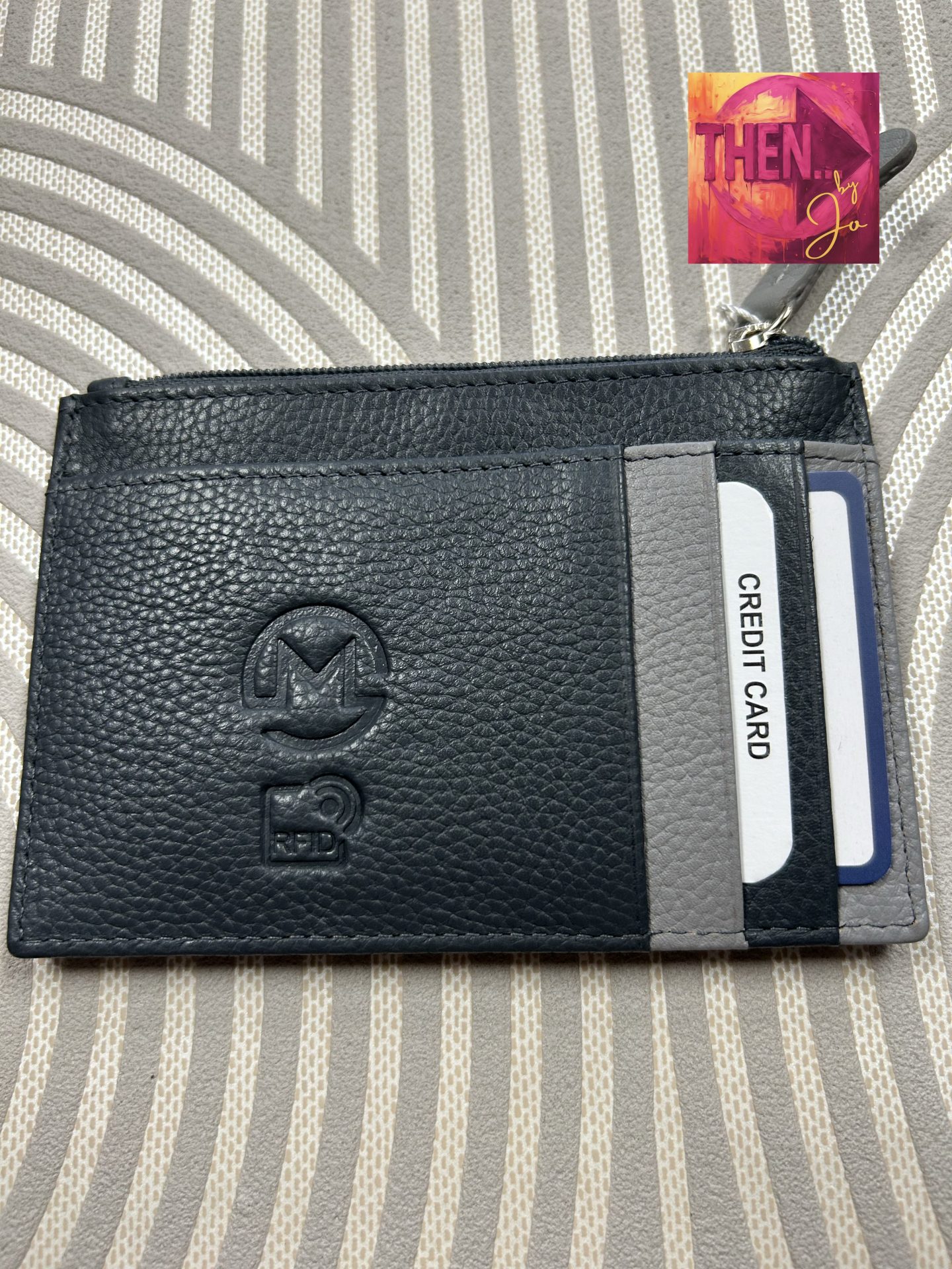 Kennel Crew Coin And Card Purse - Image 2