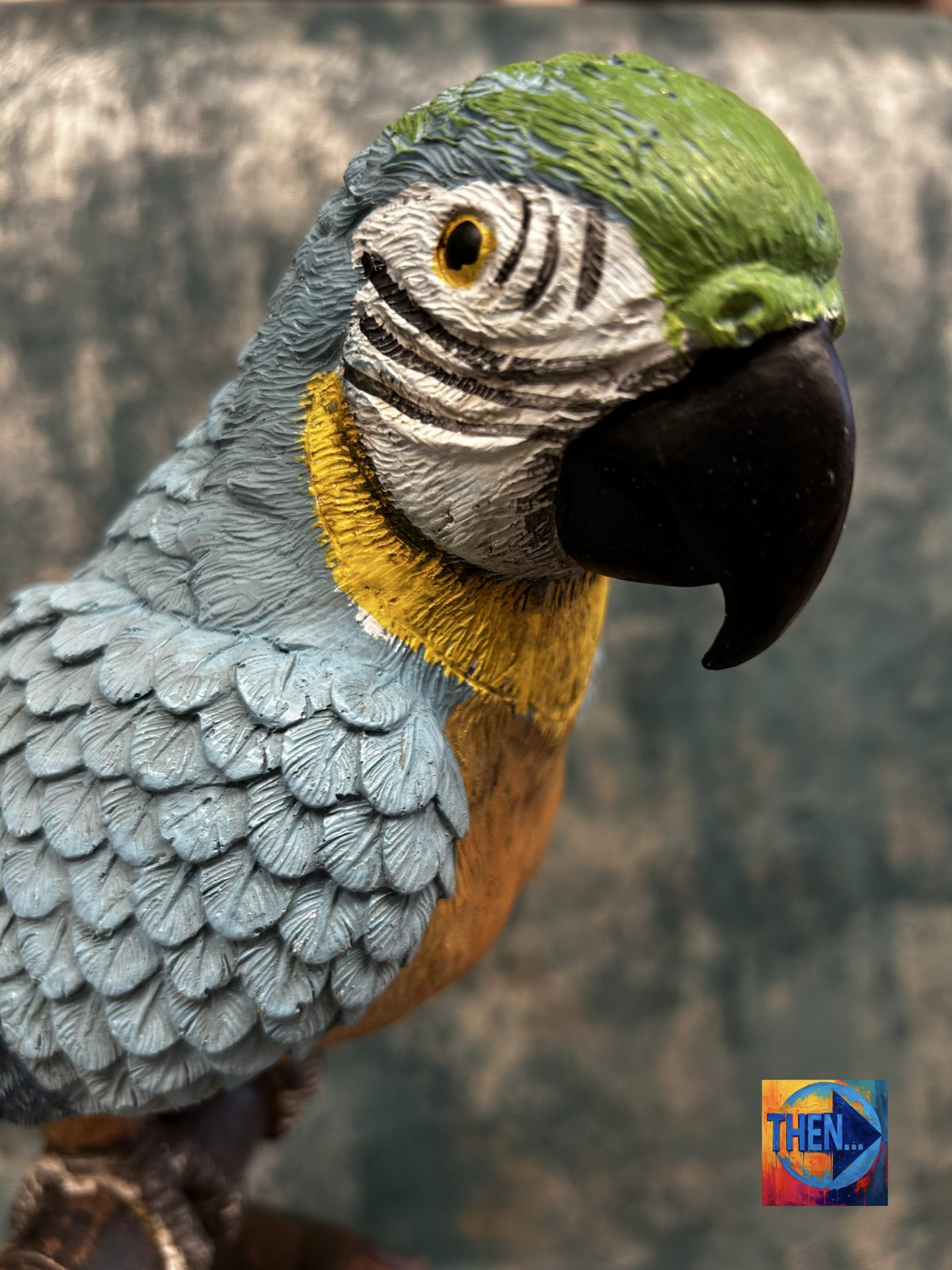 Macaw The Parrot Decorative Ornament - Image 2