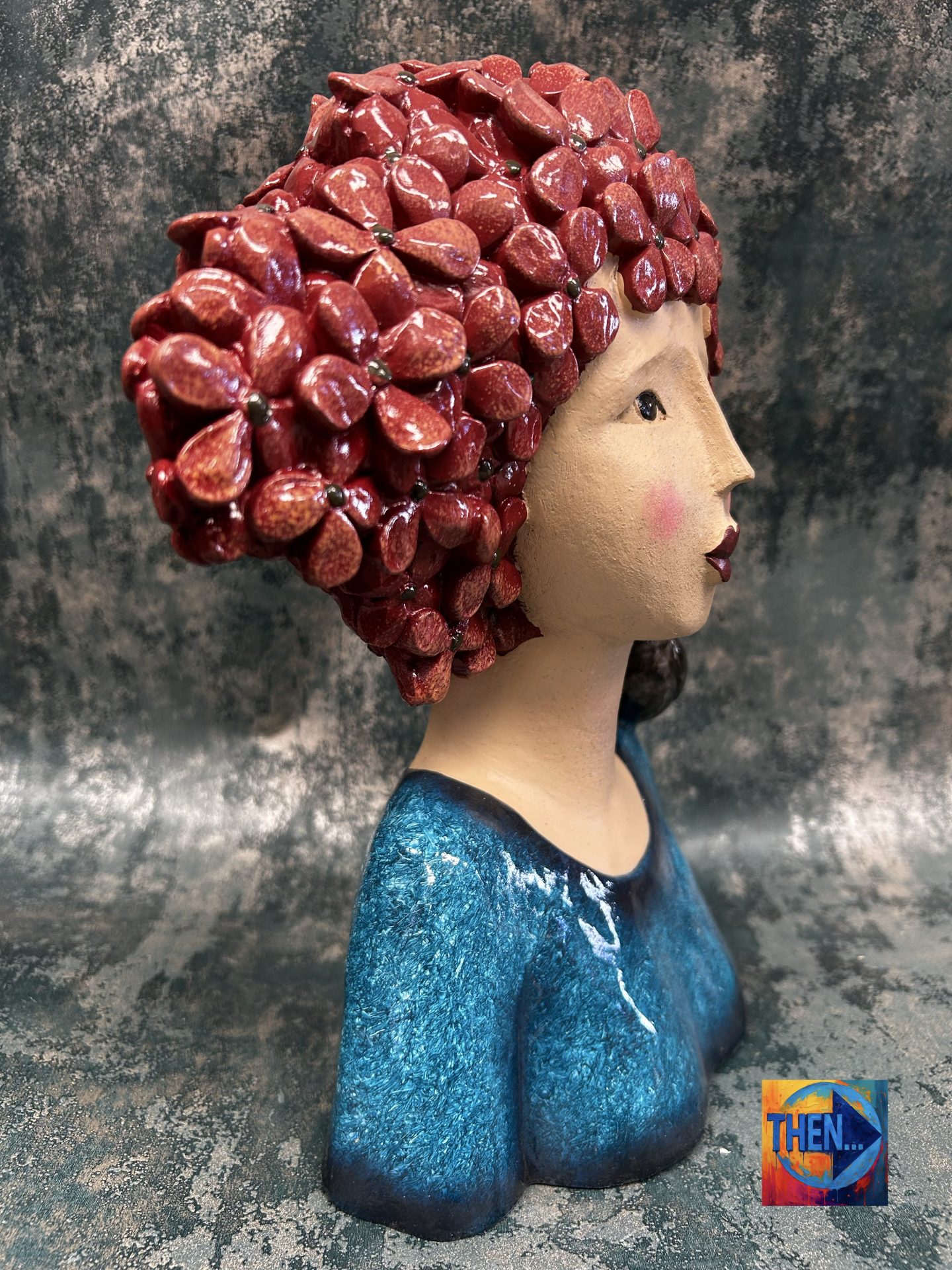 Ame'lie Red Haired Lady And Bird Decorative Ornament - Image 5