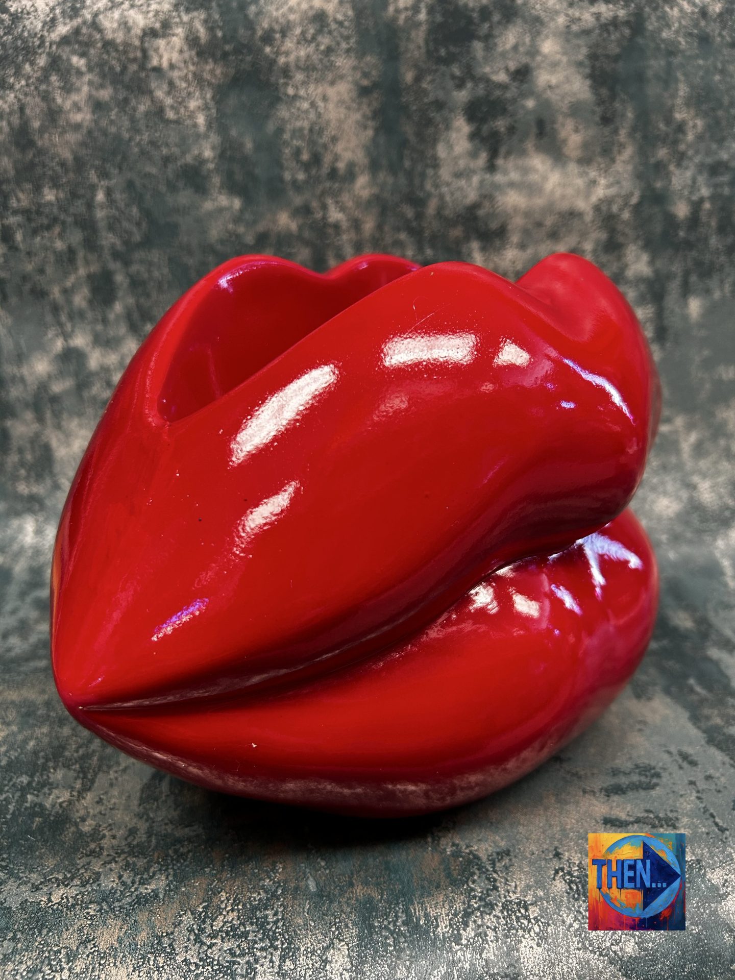 Red Lips Planter/Ornament